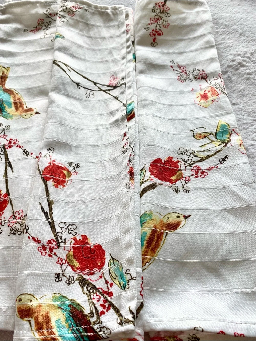 Vintage White Table Linens Napkins with birds set of four
